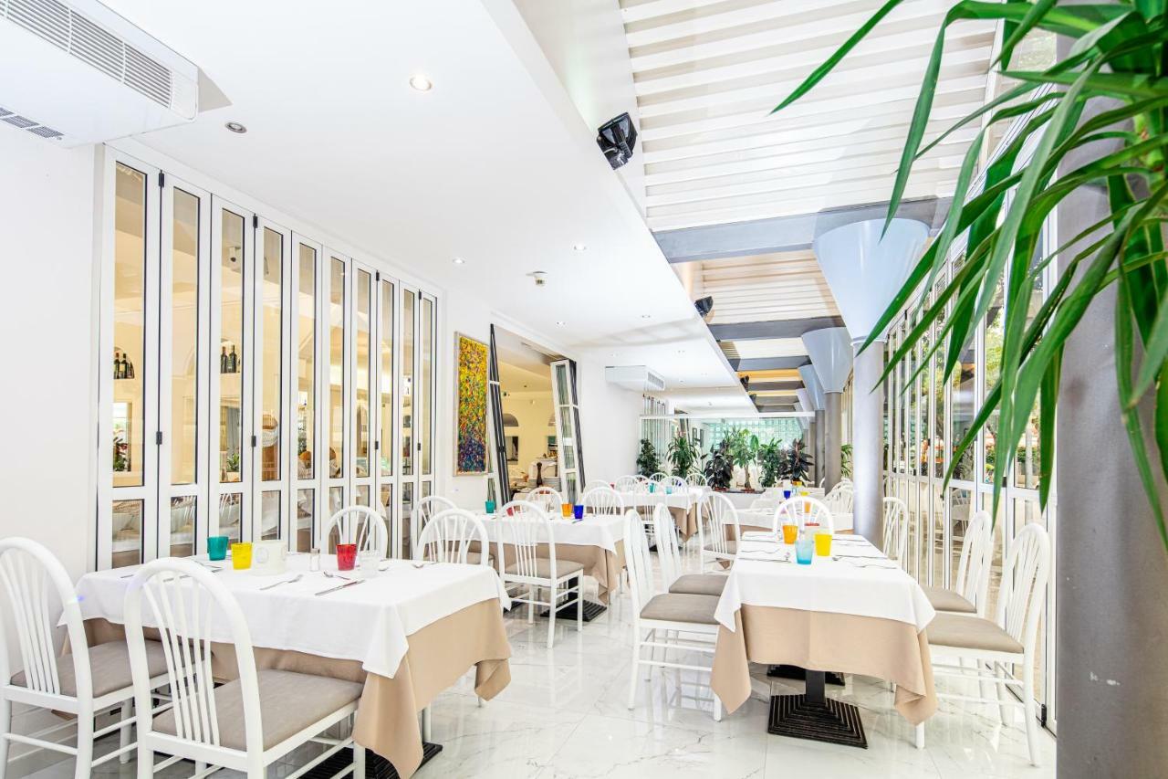 Hotel Palace Lignano Sabbiadoro Exterior foto